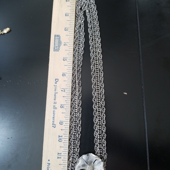 Silver Tone 3 Chain Neckless Marked TAN - Picture 5 of 8